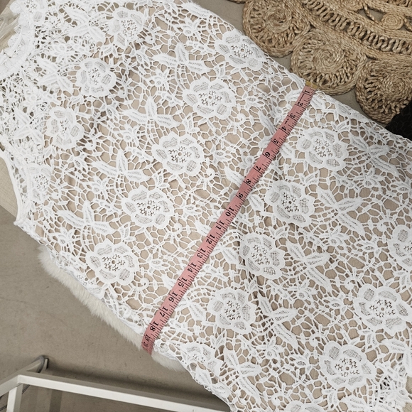 Lace Shift Dress - Picture 6 of 8